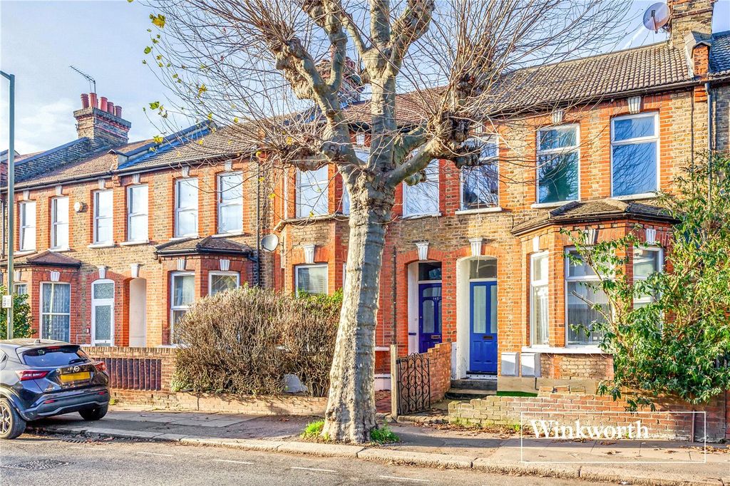 Property photo 3 of 11 Picture No. 12