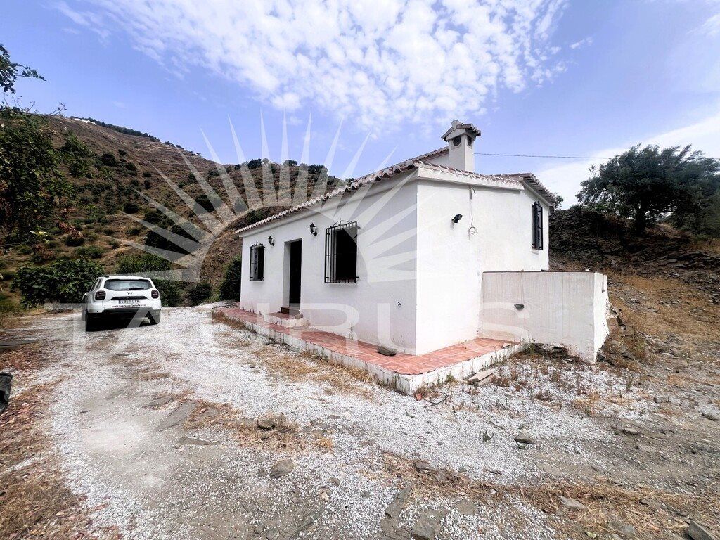 Property photo 2 of 16