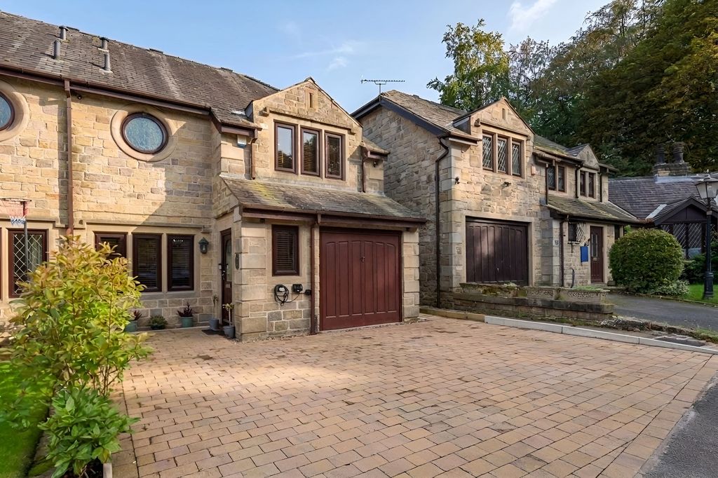 Property photo 1 of 35