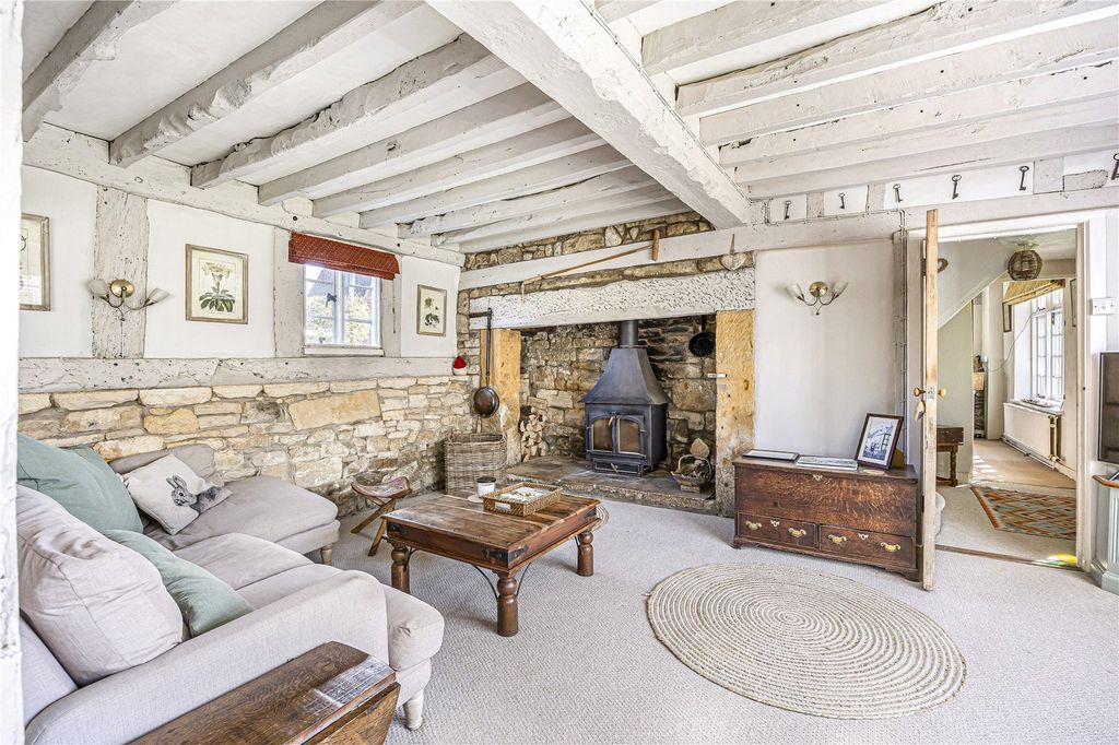 Property photo 2 of 15 Picture No. 28