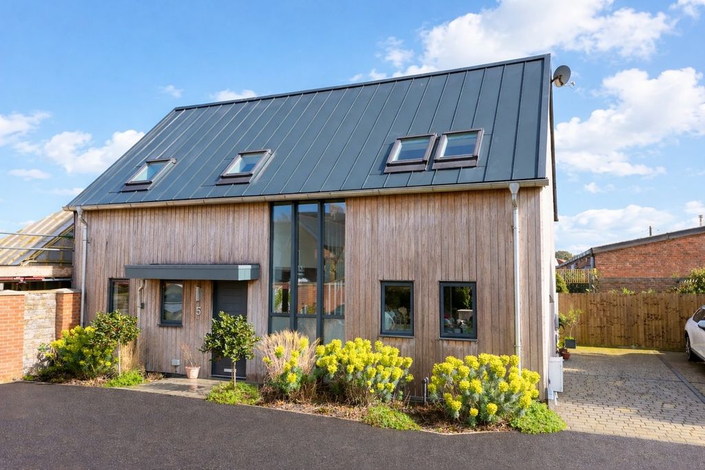 Property photo 1 of 21