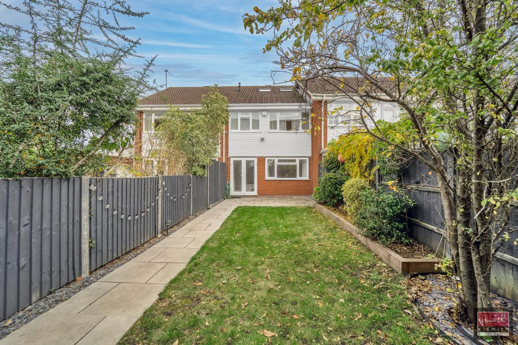 Property photo 3 of 16 Dsc00450