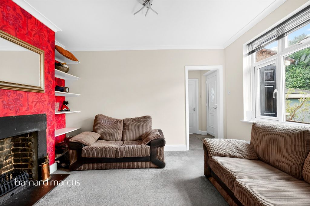 Property photo 2 of 20