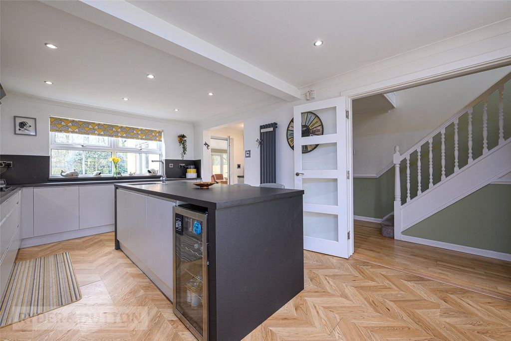 Property photo 2 of 22 Kitchen Diner