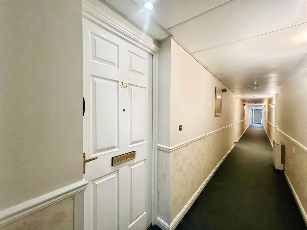 Property photo 3 of 7 Entrance