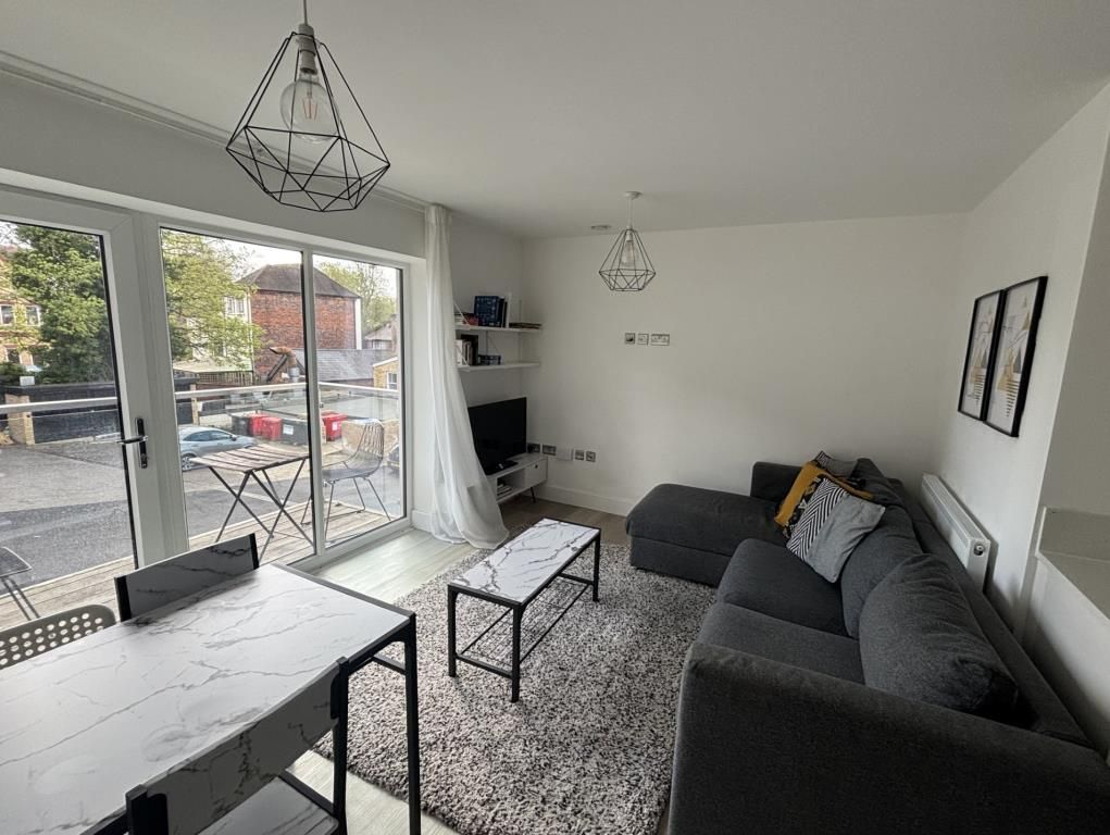 Property photo 1 of 8 Reception