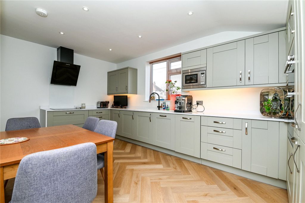 Property photo 3 of 17 Picture No. 05