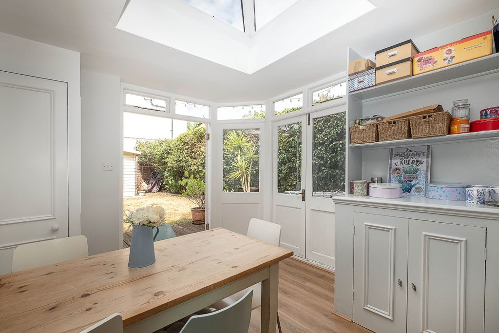Property photo 3 of 16 84-Wimbeldon-Park...