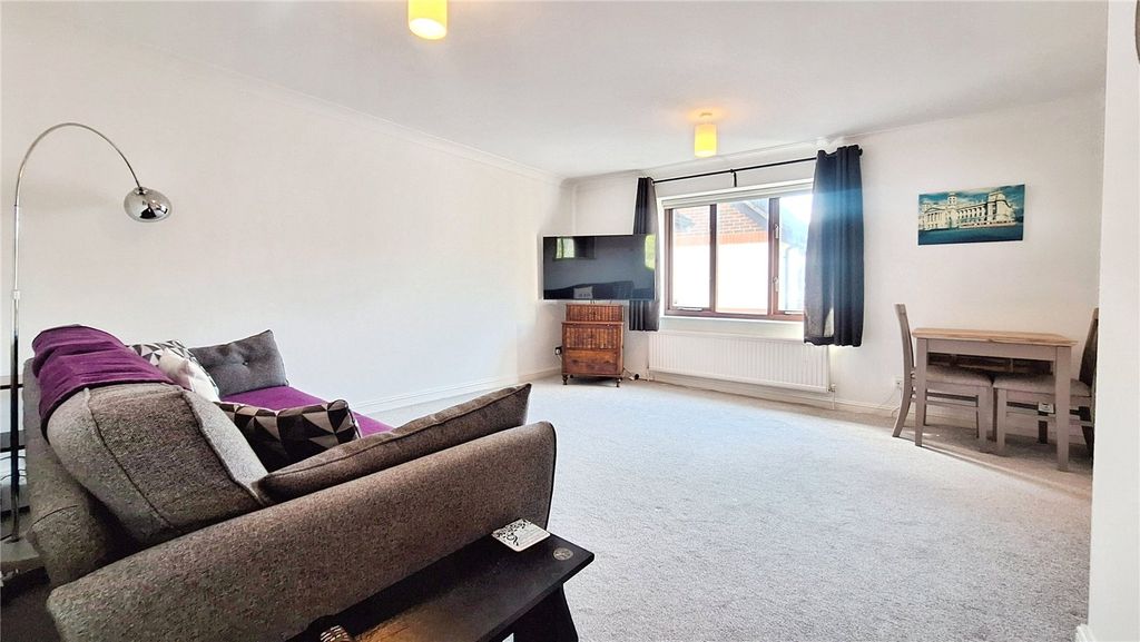 Property photo 2 of 10 Picture No. 22