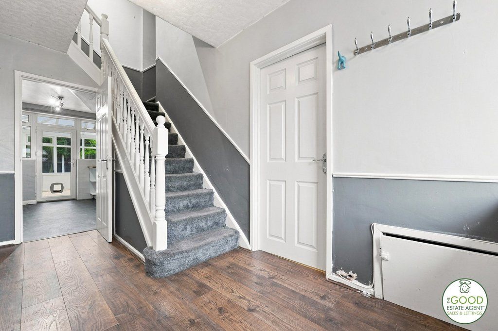 Property photo 3 of 33