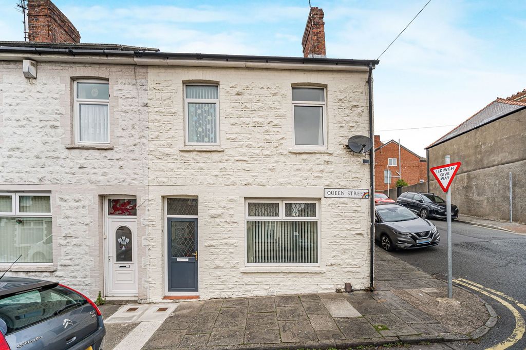 Property photo 2 of 26