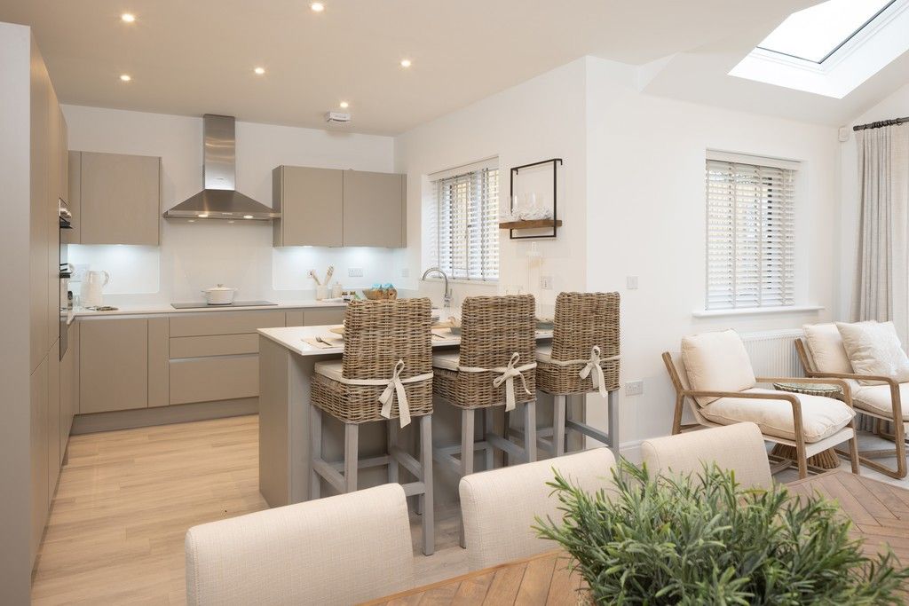 Property photo 2 of 12 Knightwood Chase, Fordingbridge