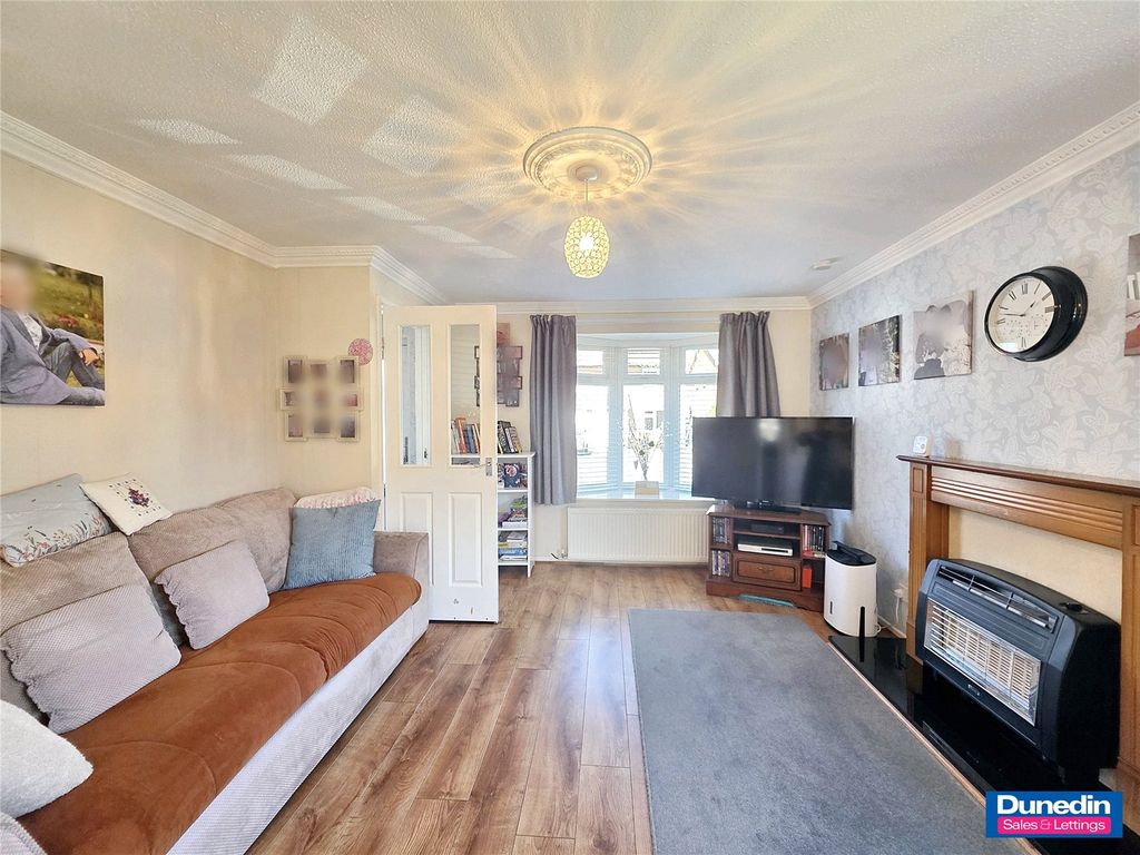 Property photo 2 of 15 Picture No. 20