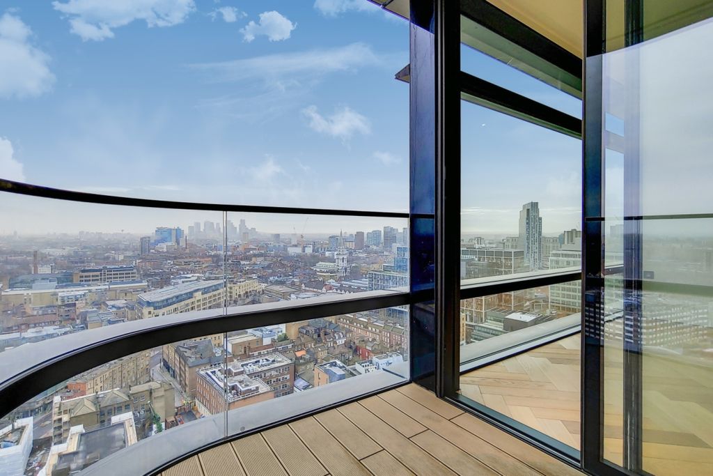 Property photo 2 of 14 Principal Tower