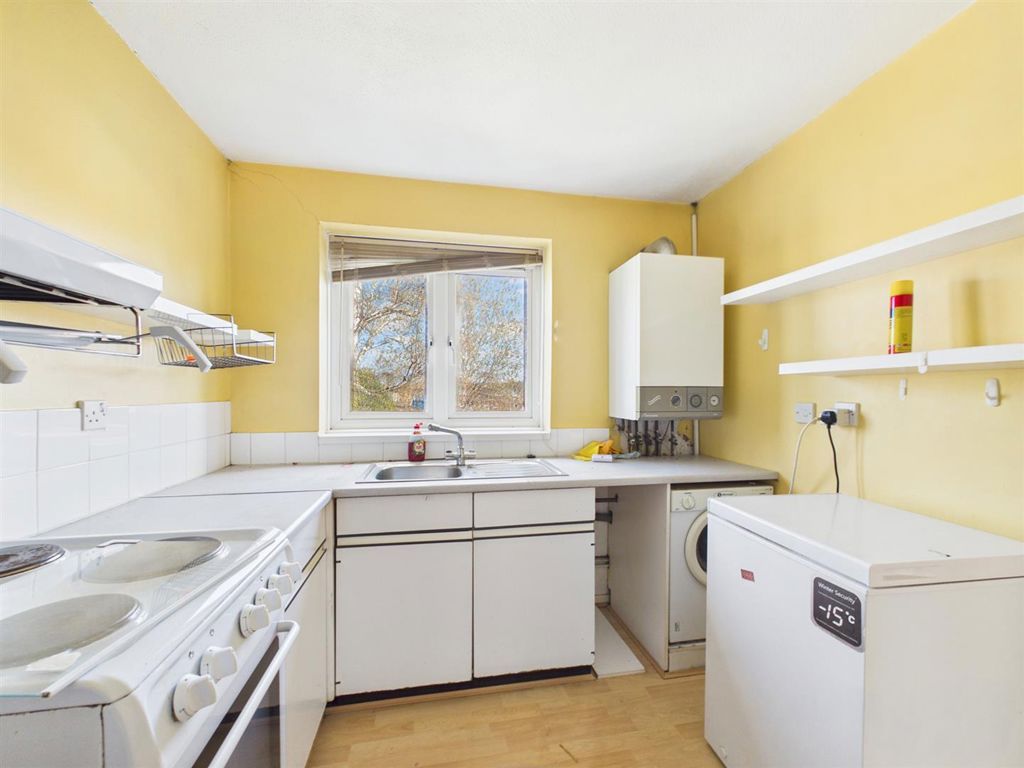 Property photo 3 of 4