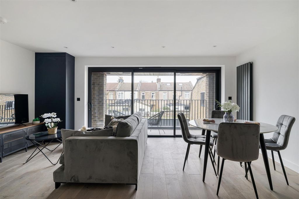 Property photo 1 of 22 Bf1A7370.Jpg