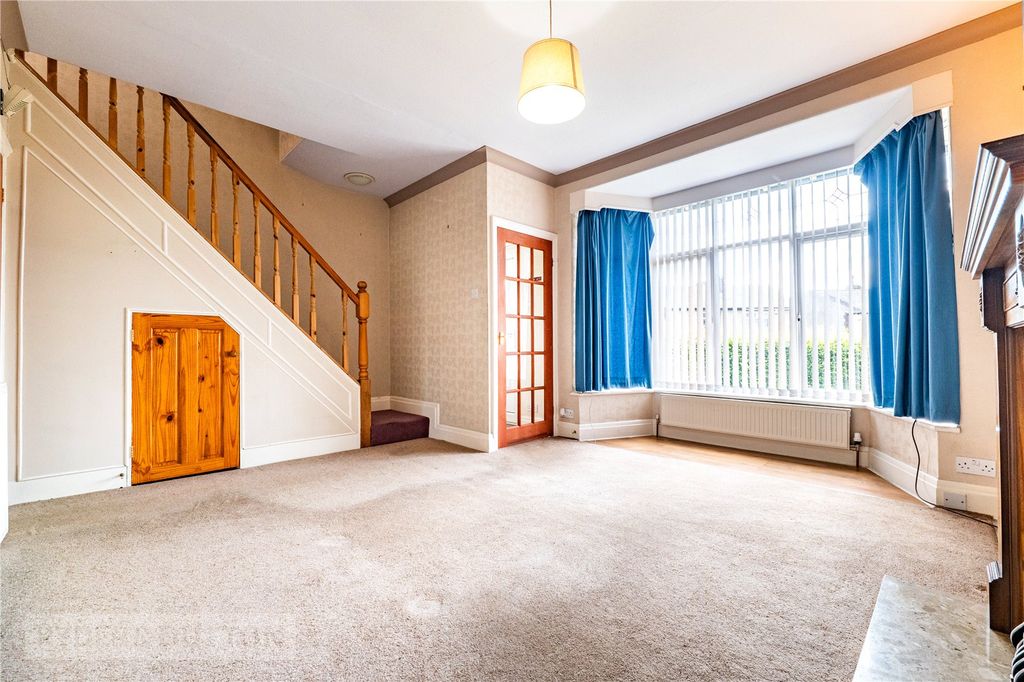 Property photo 3 of 26 Living Room