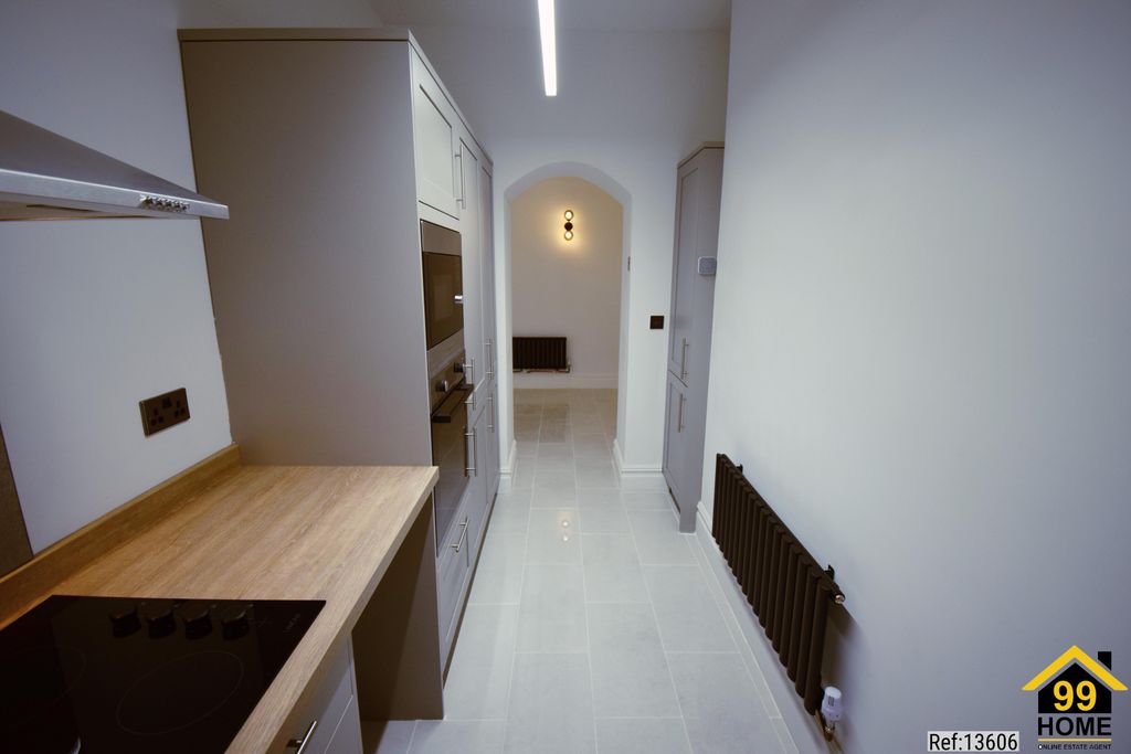 Property photo 1 of 18 Photo 0