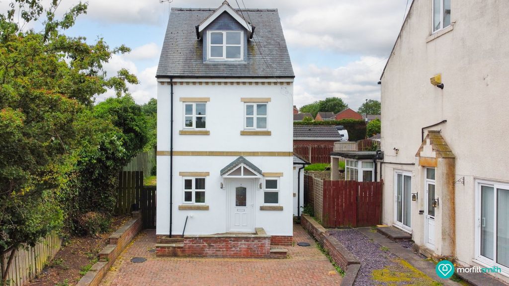 Property photo 1 of 24