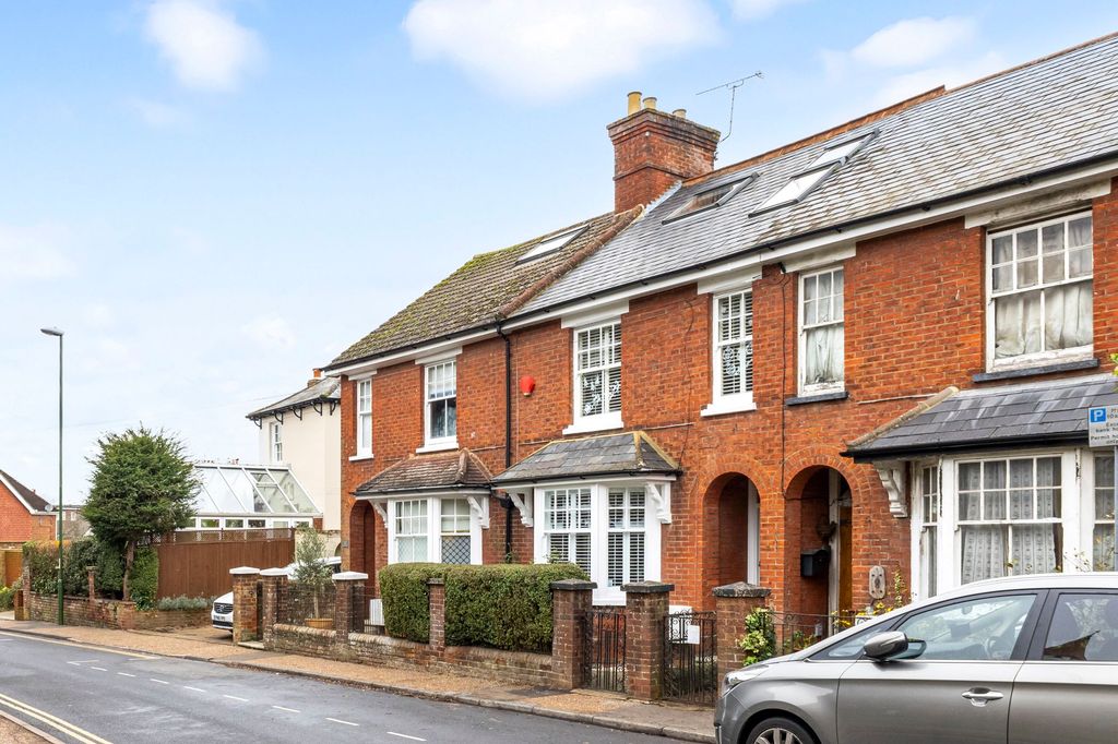 Property photo 1 of 27