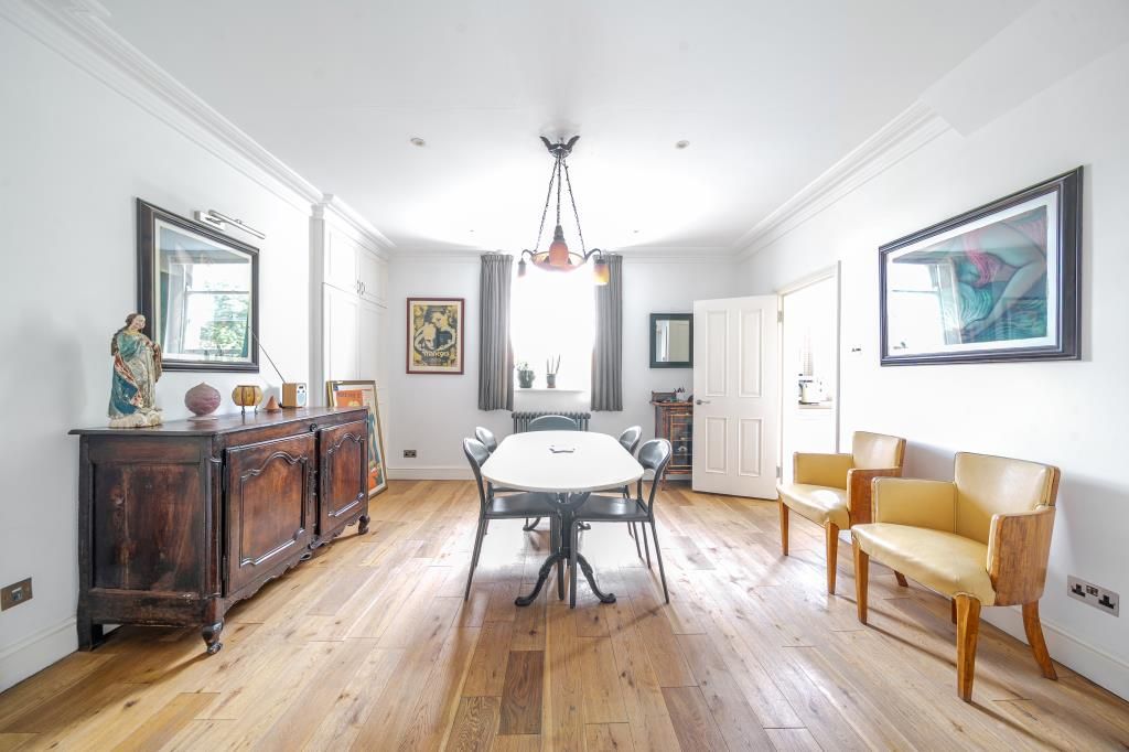 Property photo 3 of 28 Photos1