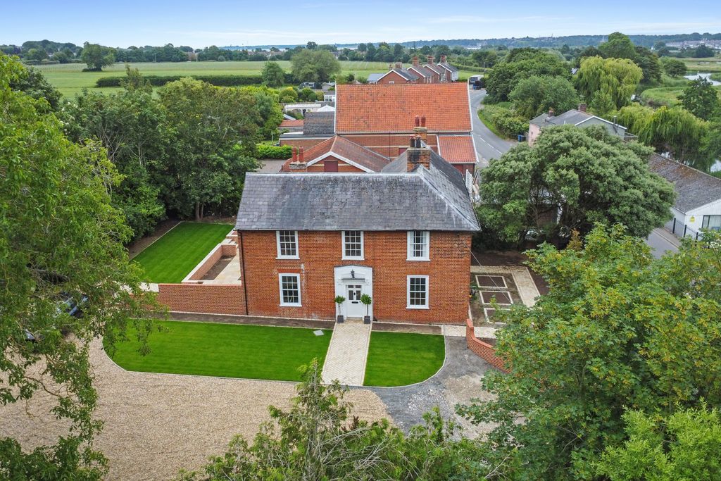 Property photo 1 of 56 Pt-Fc(Col)-Millhouse-1