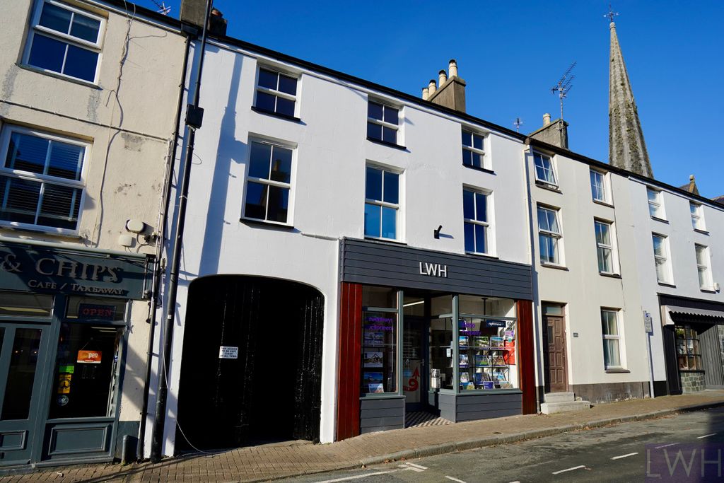 Property photo 2 of 7 1A