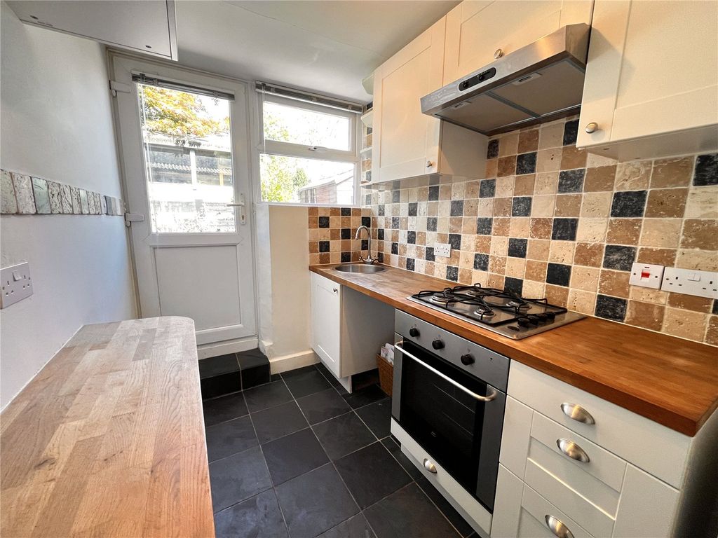 Property photo 3 of 15 Picture No. 06