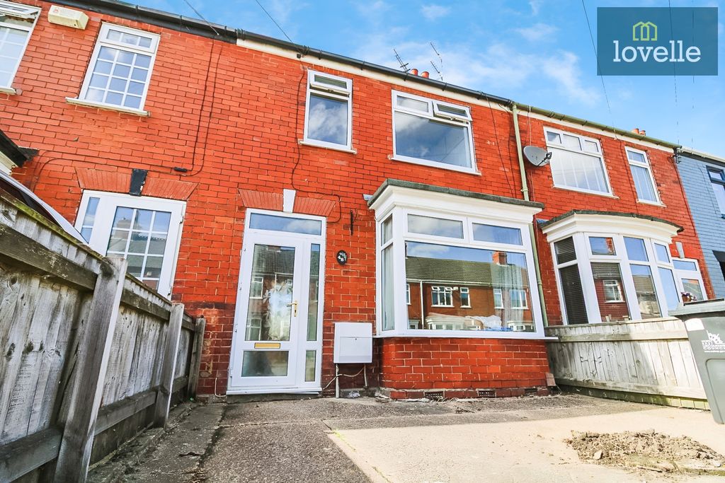 Property photo 2 of 18