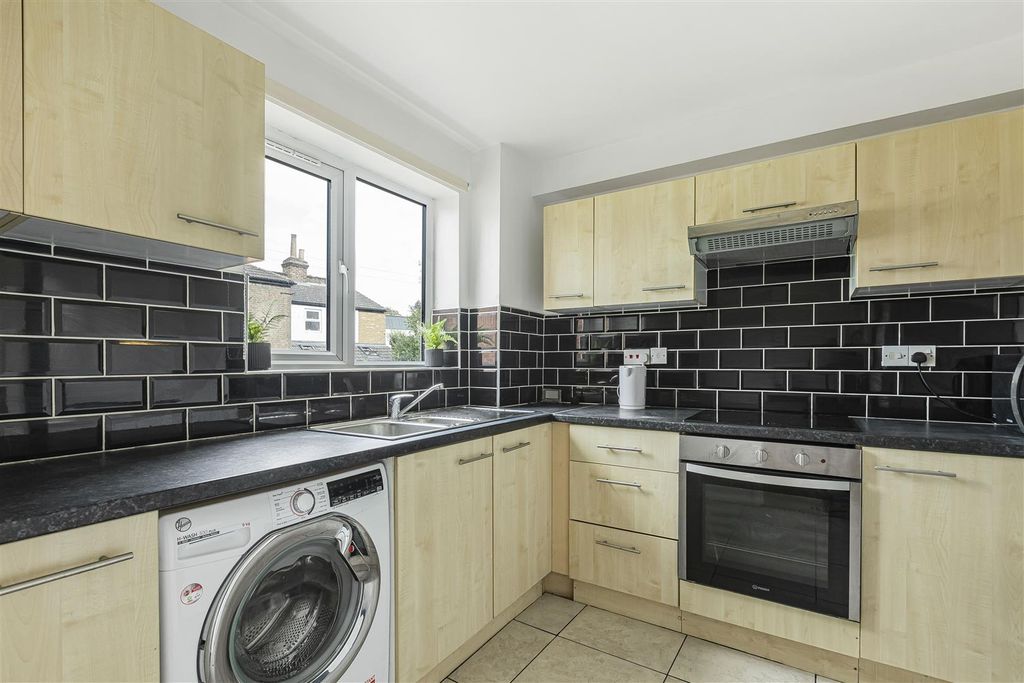 Property photo 3 of 24 3