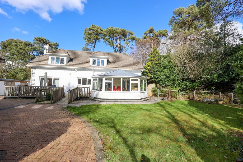Property photo 3 of 30