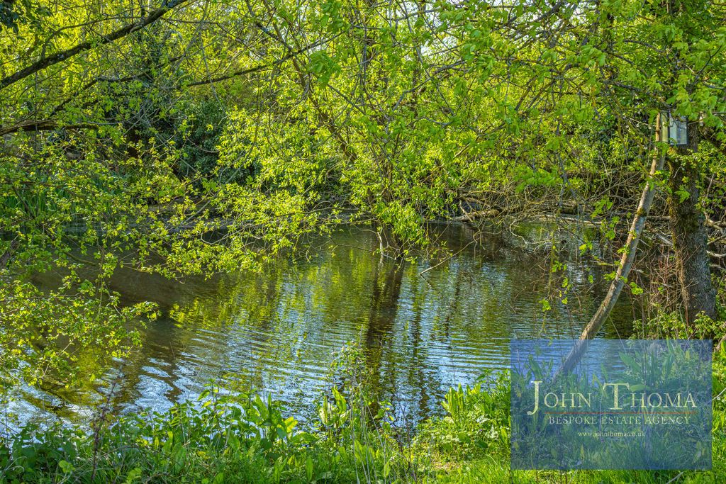 Additional image 38 of 6 bed property to rentMarshalls Barn, Woodside, Epping CM16