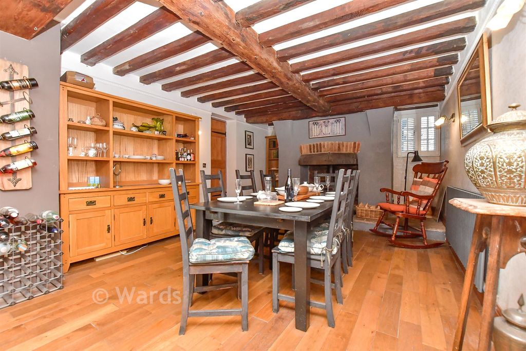 Property photo 2 of 17 Dining Area