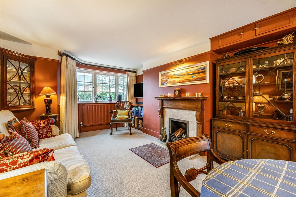 Property photo 3 of 19 Sitting/Dining Room