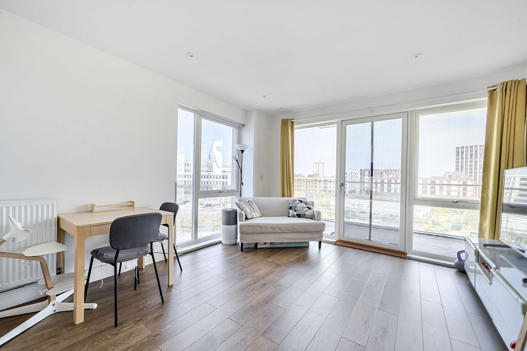 Property photo 1 of 19