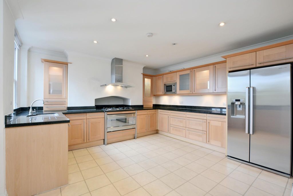 Property photo 1 of 11 Image