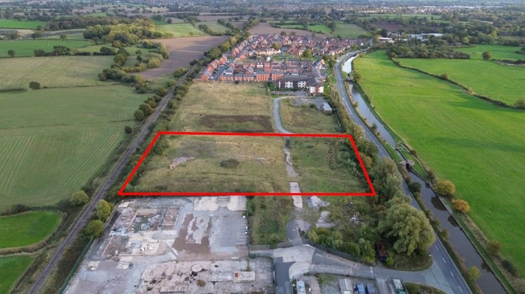 Property photo 3 of 3 Photo 8