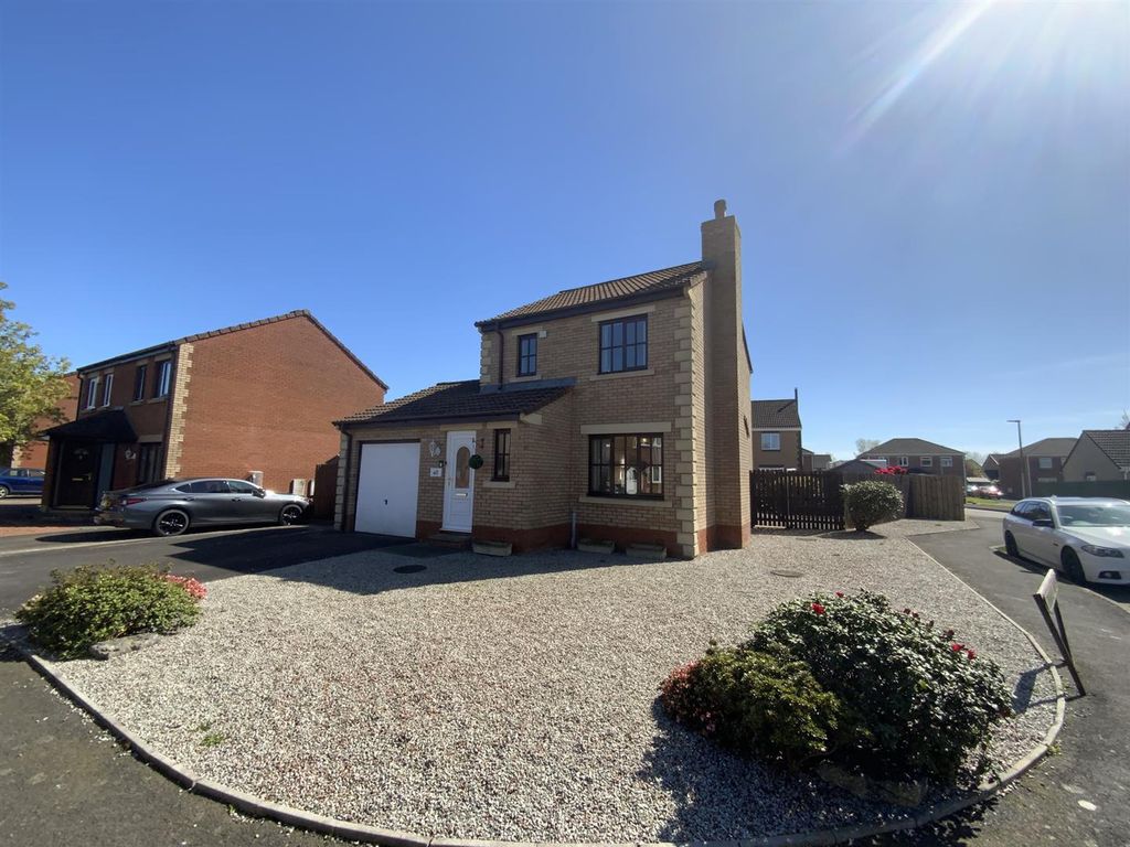 Property photo 1 of 19 External - Front (2).Jpeg