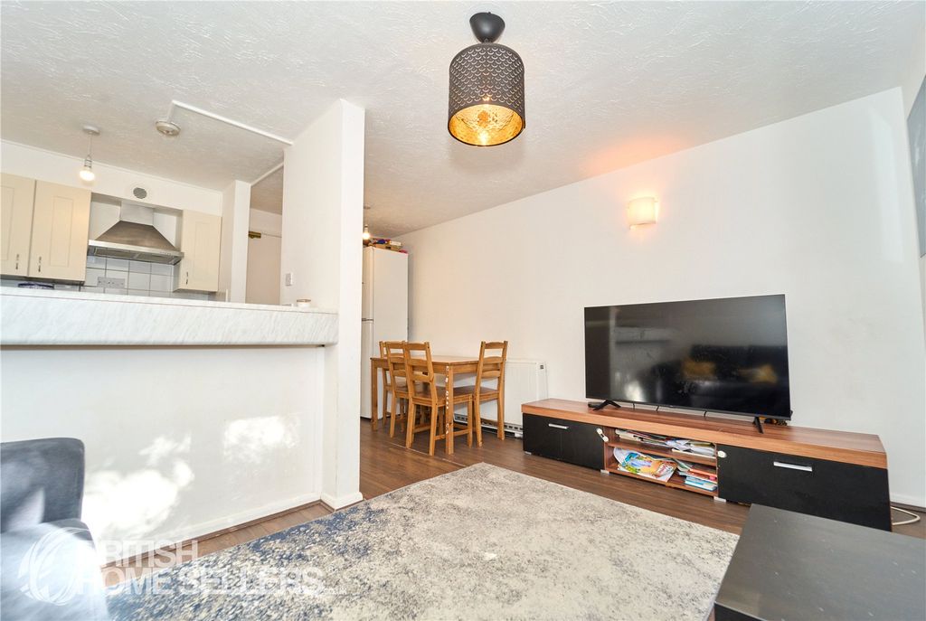 Property photo 1 of 14 Picture No. 08