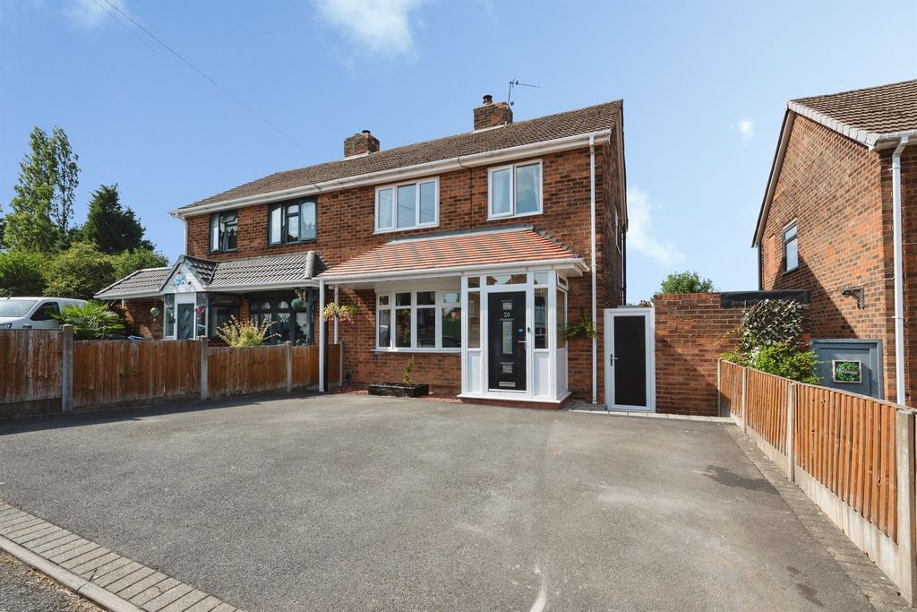 Property photo 1 of 18