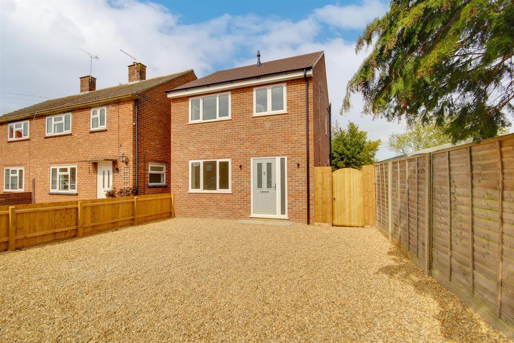 Property photo 1 of 18 Img_4615-Img_4617.Jpg