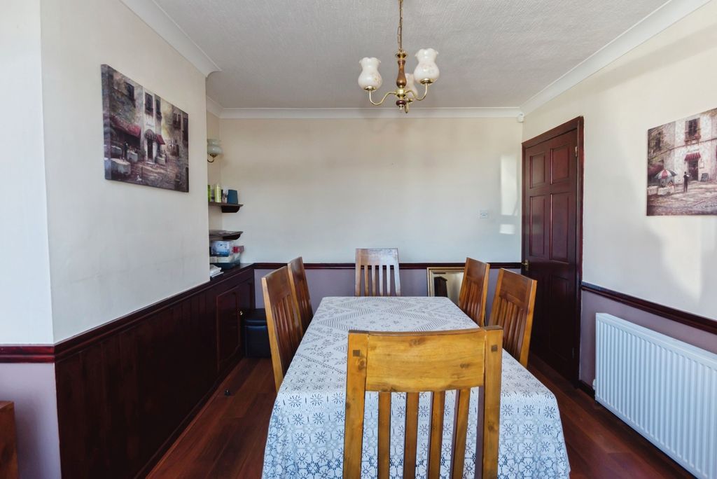 Property photo 3 of 19 Pbox-Img.Jpg