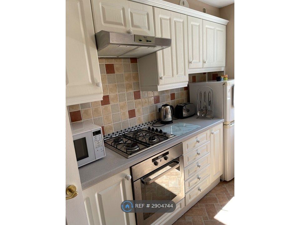 Property photo 2 of 26