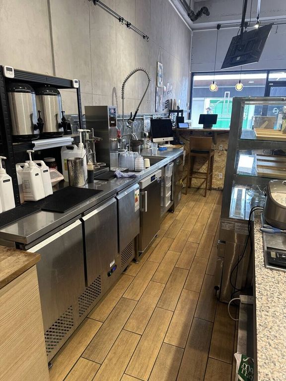 Property photo 3 of 4