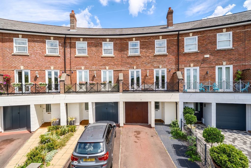 Property photo 1 of 25 1319407-1-686Bb7A...