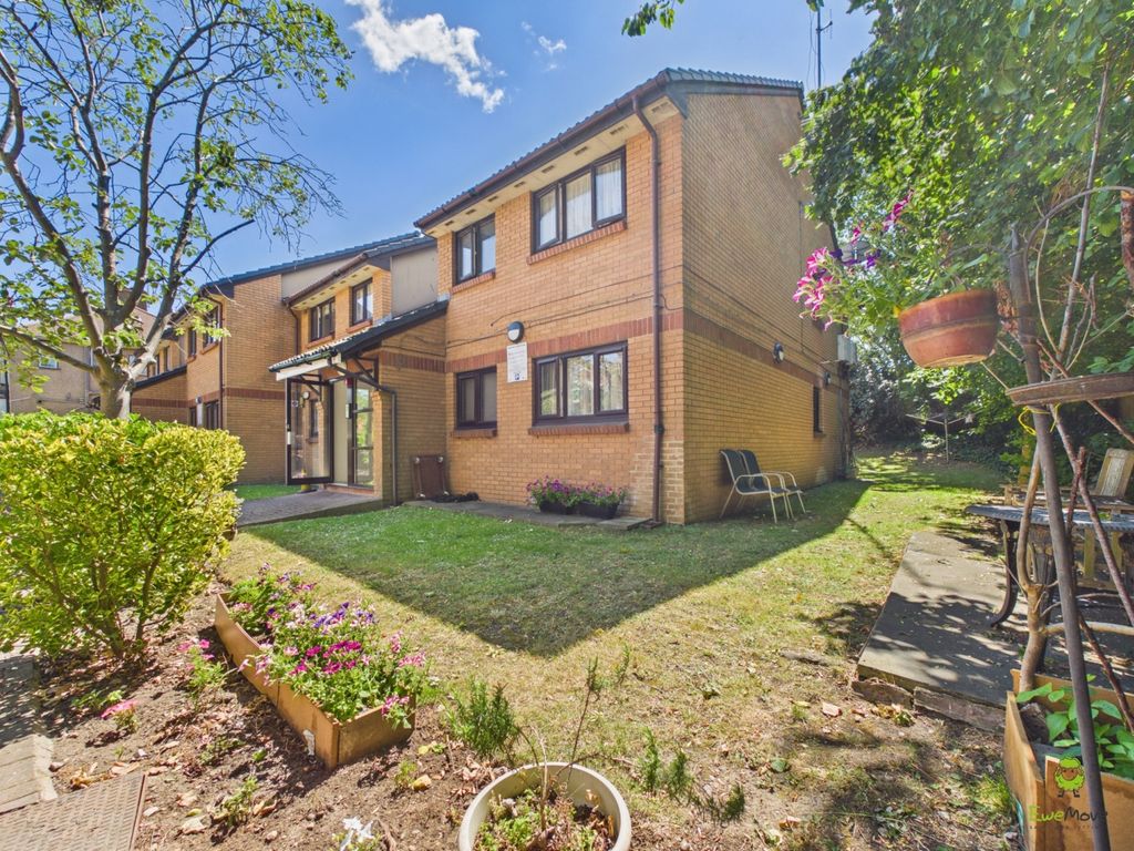 Property photo 2 of 7 Cam02615G0-Pr0232-Still007