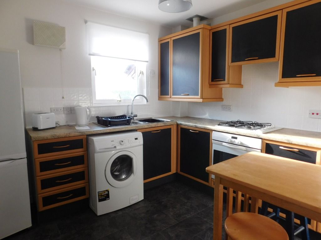 Property photo 3 of 6