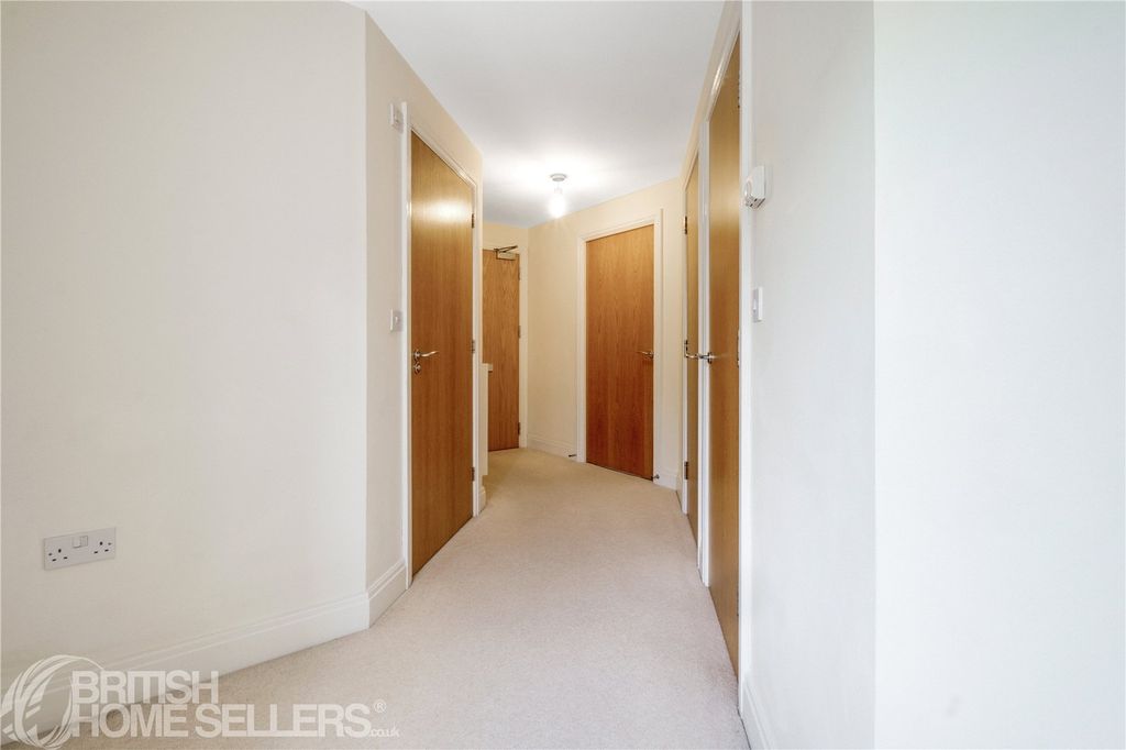 Property photo 3 of 13 Picture No. 15