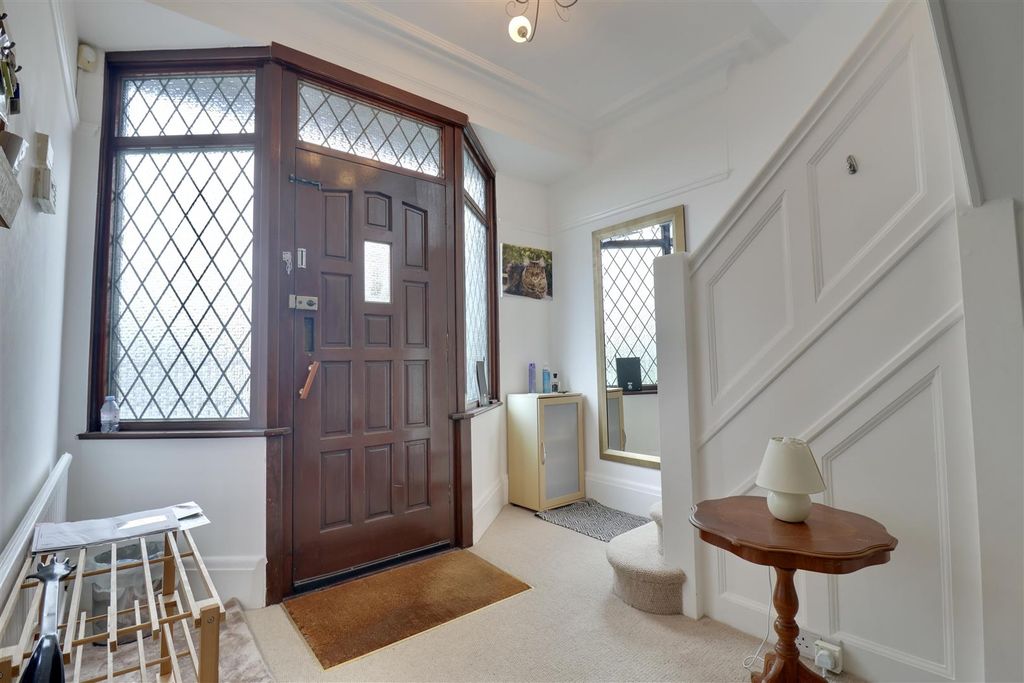 Property photo 1 of 24 Entrance Hall