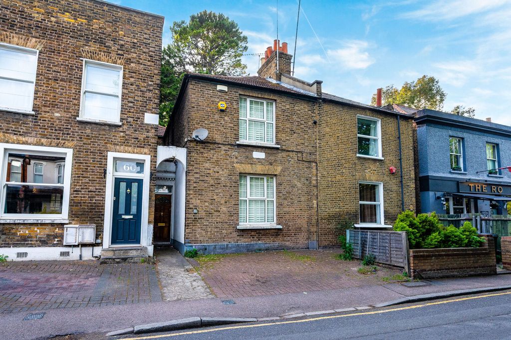 Property photo 1 of 18